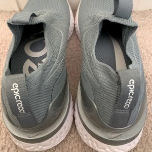 Nike Epic Phantom React Flyknit in Ocean Gray